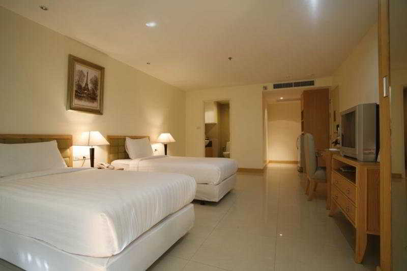 Hope Land Hotel Sukhumvit 24 Bangkok Bagian luar foto